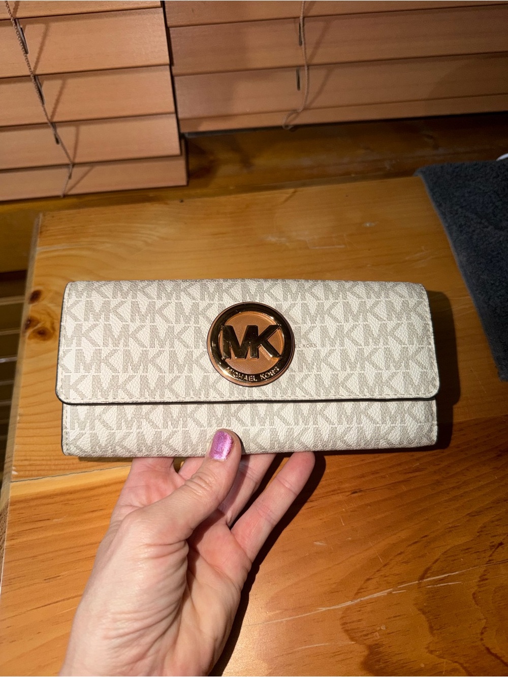 Michael Kors Cream Signature Continental Wallet with Gold MK Emblem